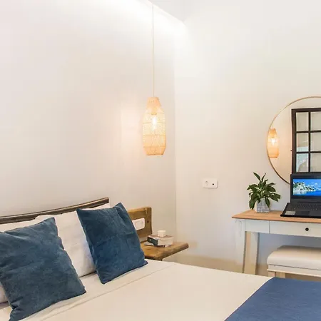 בית נופש Beachside Gem At Kanouli - Ariti, 2bd & Garden *