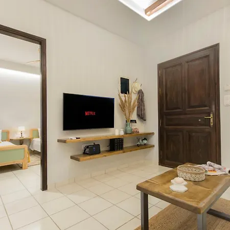 Ferienhaus Beachside Gem At Kanouli - Ariti, 2bd&garden Halikounas