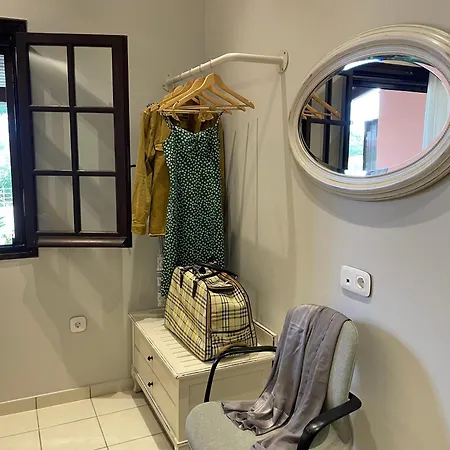 Beachside Gem At Kanouli - Ariti, 2bd&garden