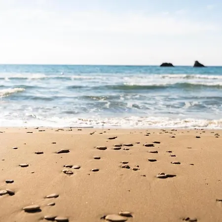 Ferienhaus Beachside Gem At Kanouli - Ariti, 2bd&garden *