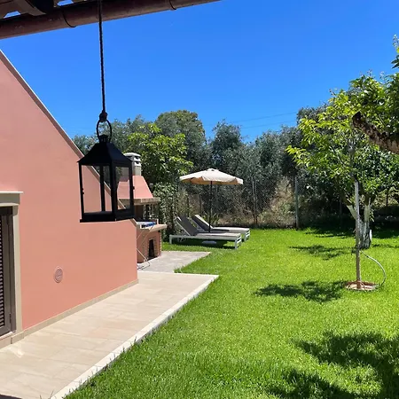 Beachside Gem At Kanouli - Ariti, 2bd&garden