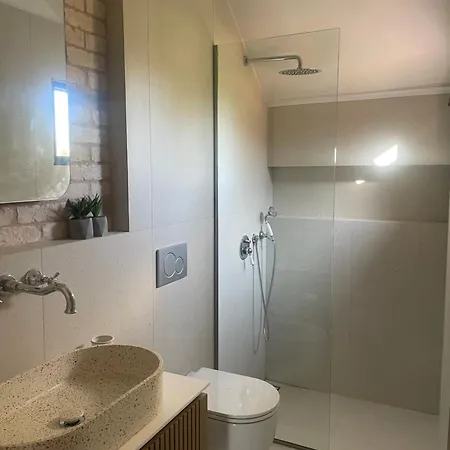 Beachside Gem At Kanouli - Ariti, 2bd&garden Ferienhaus *