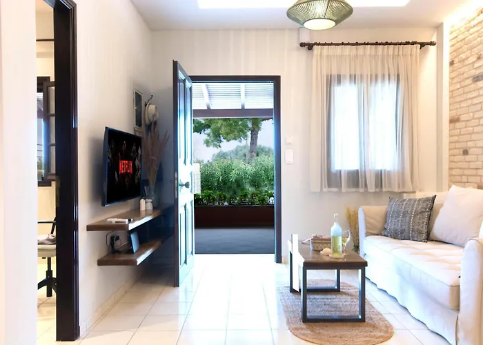Beachside Gem At Kanouli - Ariti, 2bd & Garden Σπίτι διακοπών Χαλικούνας