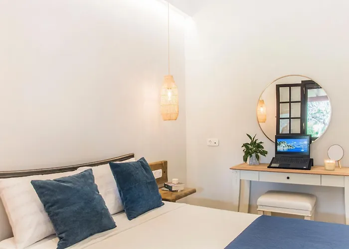 Σπίτι διακοπών Beachside Gem At Kanouli - Ariti, 2bd & Garden *