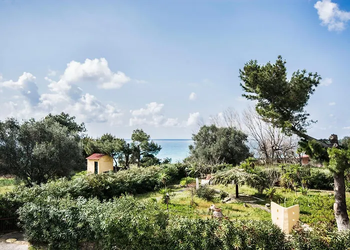 Beachside Gem At Kanouli - Ariti, 2bd & Garden Σπίτι διακοπών *