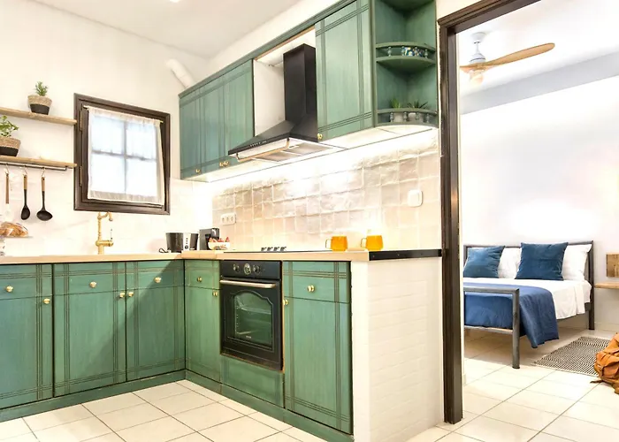 Σπίτι διακοπών Beachside Gem At Kanouli - Ariti, 2bd & Garden *