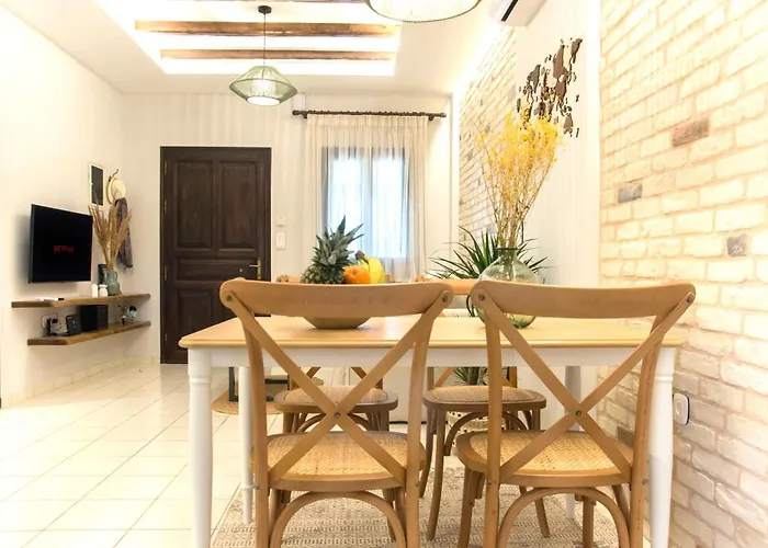 Σπίτι διακοπών Beachside Gem At Kanouli - Ariti, 2bd & Garden Χαλικούνας