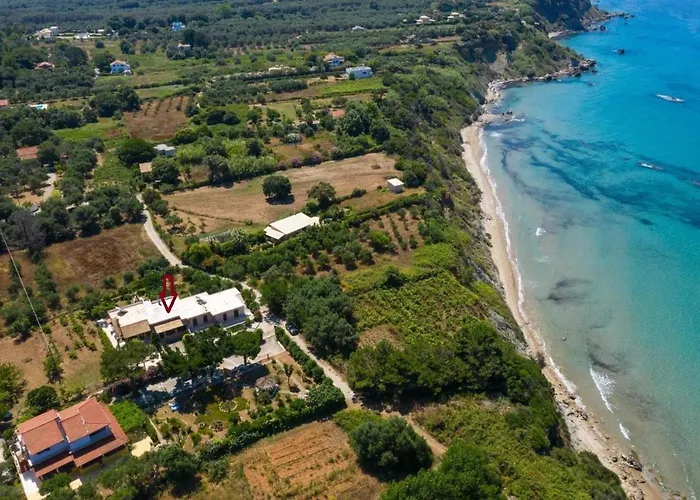 Beachside Gem At Kanouli - Ariti, 2bd & Garden * Χαλικούνας