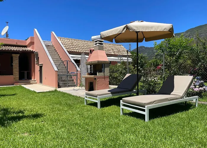Beachside Gem At Kanouli - Ariti, 2bd & Garden Σπίτι διακοπών Χαλικούνας