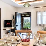 Beachside Gem At Kanouli - Ariti, 2bd & Garden * Halikounas