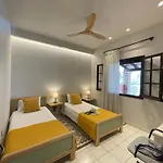 Beachside Gem At Kanouli - Ariti, 2bd & Garden * Halikounas