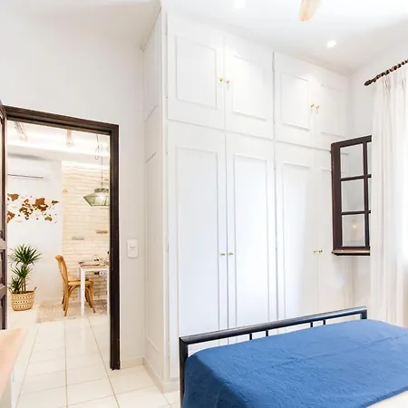 Beachside Gem At Kanouli - Ariti, 2bd & Garden בית נופש